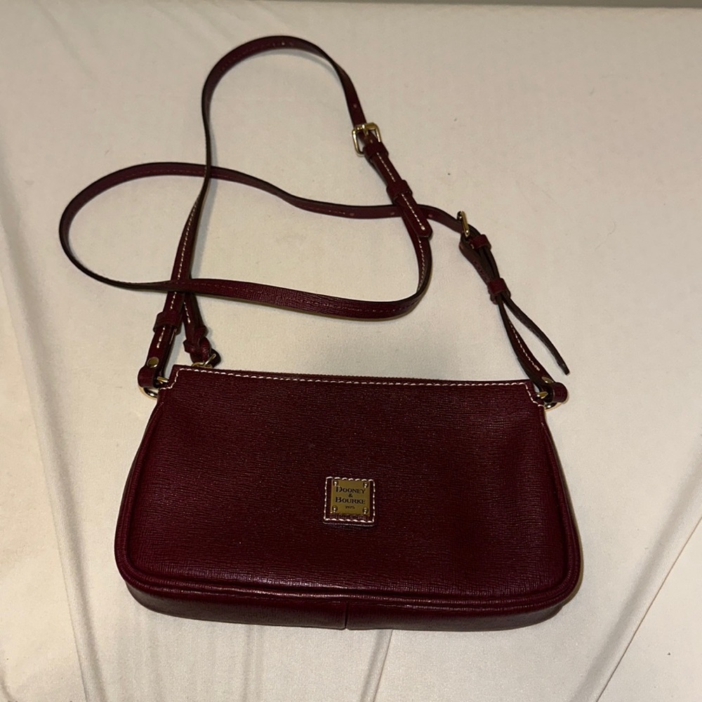 Dooney & Bourke crossbody purse